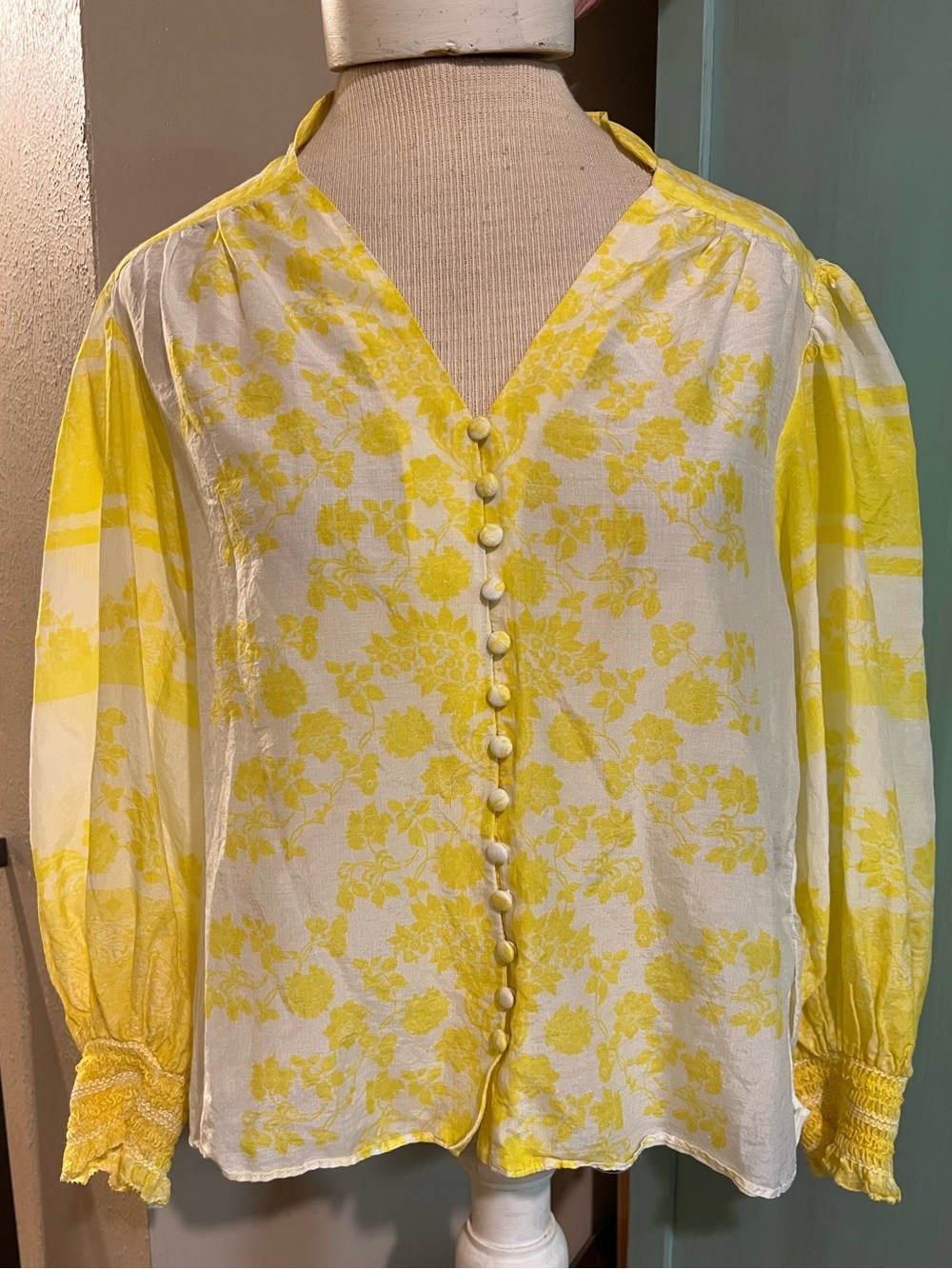Alice + Olivia cotton silk blend floral lightweight shirt size x-small XS